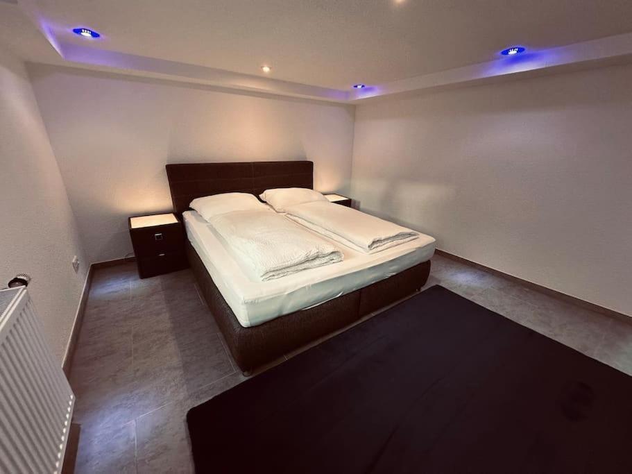Gemuetliche Wohnung In Leverkusen Luaran gambar
